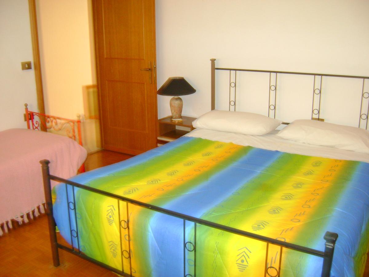 B&B La Mimosa Spello Buitenkant foto